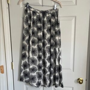 Elegant Monochrome Floral A-Line Skirt